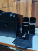 Le Trusure Mini est une machine portable d'authentification des diamants conçue pour une détection rapide et précise des diamants CVD et HPHT.