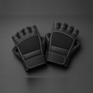 Gants de fitness unisexes à demi-doigts en cuir PU respirant avec sangle de poignet réglable pour la musculation et l'entraînement en salle de sport - Product Image 1