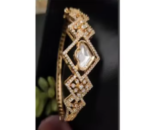 Pulsera de diamantes americanos de alta calidad a la moda para mujeres y niñas, diseño de circón brillante a la moda para mujeres - Product Image 2