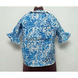 เสื้อผู้หญิงคอกว้าง แขนยาว ลายพิมพ์บล็อกดอกไม้ ทำมือ ผ้าฝ้ายอินเดียแท้ 100% เป็นมิตรกับสิ่งแวดล้อม สไตล์ลำลอง สำหรับฤดูร้อน - Product Image 6