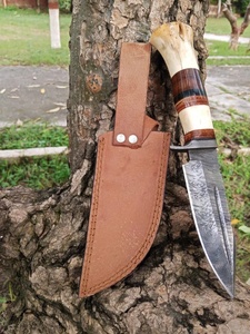 Couteau de chasse multifonctionnel artisanal en acier Damas, lame fixe à pointe tombante, pour le camping en extérieur, manche en bois de cerf - Product Image 5