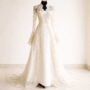 Robe de mariée kaftan moderne en dentelle ivoire coupe A |   Robe de mariée longue à manches longues avec broderie |   Robe de mariée modeste à traîne courte - Product Image 4