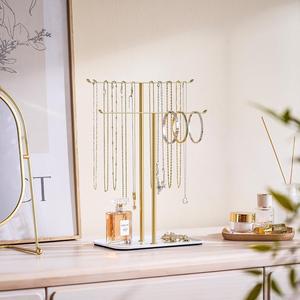 Présentoir à bijoux en métal haut de gamme à deux niveaux pour colliers et bracelets avec plateau – Design élégant pour rangement de vanité - Product Image 3