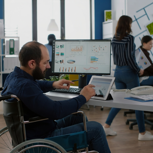 UNIVENTURE : Systèmes d'amplification du trafic et de structures de base de données ciblées pour développeurs PostgreSQL avancés, destinés aux entreprises - Product Image 3