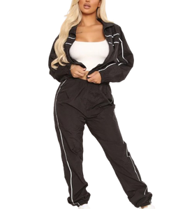 ชุดวอร์มกันลมปักโลโก้คุณภาพสูง ไซส์ใหญ่ น้ำหนักเบา กันน้ำ ระบายอากาศได้ดี สำหรับผู้หญิง ชุดวิ่งแบบเรียบ - Product Image 1