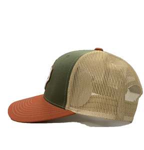Gorra Trucker Personalizada Verde Oliva con Visera Naranja y Malla Beige, Bordado 3D, Venta al por Mayor, Fabricante OEM en Vietnam - Product Image 3