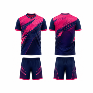 Ensemble Maillot et Short de Football Personnalisé – Tenue d'Équipe Premium Respirante pour l'Entraînement des Clubs et Écoles - Product Image 1