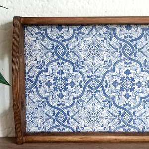 Bandeja Redonda Decorativa de Madera de Acacia Ecológica con Revestimiento Esmaltado para Servir Café, Té, Frutas, Postres, de UO, en Oferta - Product Image 2