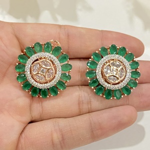 ต่างหูแบบติดหูทรงกลมชุบทองเหลือง 14K ยี่ห้อ RAY FINE ORNATES ได้รับการรับรองจาก IGI เครื่องประดับดีไซน์หรูทันสมัย ของขวัญสำหรับทุกเพศในโอกาสวันครบรอบ - Product Image 1