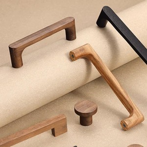 Poignées d'armoires en bois de manguier en gros |   Poignées de tiroir finition naturelle |   Moradabad - Product Image 1