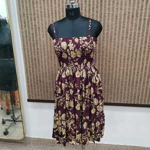 Robe mi-longue trapèze pour femme en mélange de coton et de soie tissée, imprimé floral bohème, avec volants et taille élastique, idéale pour l'été et les tenues décontractées - Product Image 1