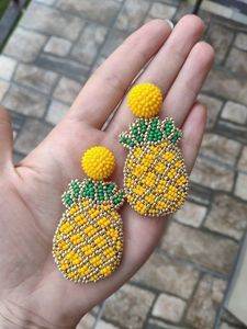 Boucles d'oreilles artisanales en perles de rocaille, forme ovale, thème tropical jaune et vert, bijoux pour femmes, accessoires de fête - Product Image 1
