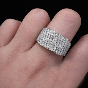 Anillo Ancho con Incrustaciones de Diamantes Moissanite de Corte Redondo, Plata de Ley 925, Estilo Hip Hop, Anillo de Boda para Hombre - Product Image 2