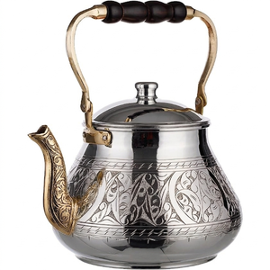 Bouilloire à thé en métal de style nouveau avec poignée en bois et design gravé pour la cuisine, théière artisanale en solde - Product Image 1