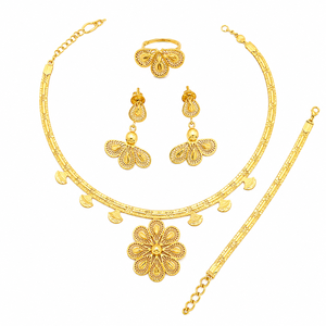 Collar de Cadena con Caja y Dijes de Latón Chapado en Oro de 24K con Patrón Floral, Estilo Africano Clásico para Mujer, Ideal para Fiestas y Bodas - Product Image 2