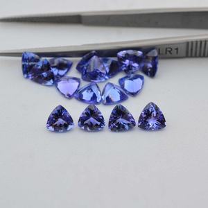 7mm Naturel Tanzanite Trillion Cut Facettes Pierres Précieuses En Vrac Pour La Fabrication De Bijoux En Gros Tanzanite Pierre De Fabricants Personnalisés - Product Image 2