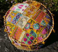 Housse de pouf ottoman traditionnelle indienne faite à la main en coton, patchwork multicolore, décoration intérieure, chambre, mariage, Haldi, Mehndi, décoration de tente