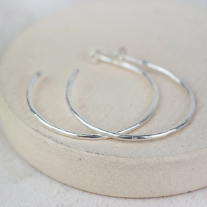 Minimalist <b>Solid</b> 925 Sterling <b>Silver</b> Plated <b>Hoop</b> <b>Earrings</b> For Everyday Wear For Women's Fashion Jewelry - Product Image 3
