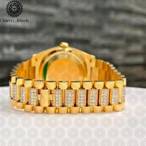 Reloj de Lujo Charm Jewels con Caja Dorada, Movimiento Mecánico, Correa de 20 mm, Cierre Oculto de Botón, Diseño Masculino, Esfera de 40 mm, Resistente al Agua 10 Bar - Product Image 4