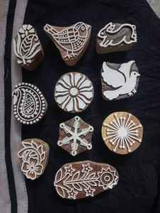 Bloques de Impresión de Madera Sostenibles Tallados a Mano para Impresión Textil, Sellos de Impresión de Tela Grabados, Impresión Artesanal Floral - Product Image 2