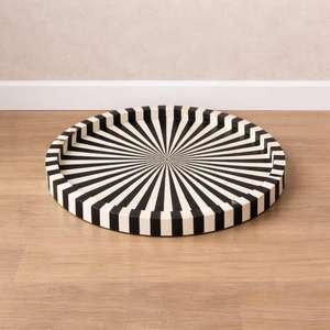 Plateau rond en bois artisanal avec incrustation d'os, motif soleil éclatant et os de chameau poli - Plateau décoratif en os incrusté - Product Image 1