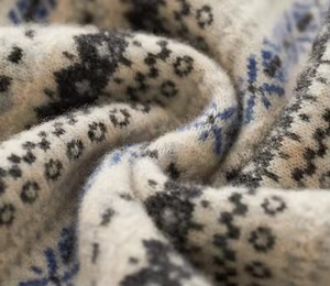 Pull pour homme confortable à col rond en maille douce, mode hivernale intemporelle, fournisseur de vêtements en conteneur - Product Image 4