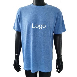 Camiseta de Manga Corta Azul para Hombre, Corte Regular, Cuello Redondo, Algodón Jersey, Estilo Casual, Logotipo Estampado en la Parte Delantera - Product Image 1