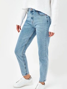 Jeans de Mezclilla para Mujer con Mezcla de Telas Cómodas y Atractivo Moderno - Product Image 5
