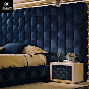 Ultimo Design di <span class=keywords><strong>Letto</strong></span> <span class=keywords><strong>Matrimoniale</strong></span> in Velluto Blu con <span class=keywords><strong>Testiera</strong></span> Imbottita, Struttura in Legno, Forma Unica e Bottoni Trapuntati - Product Image 5
