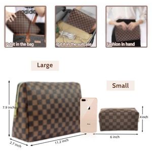 Sacs de voyage cosmétiques légers et portables pour femmes, organiseur de maquillage à carreaux, en cuir imperméable, pour trousse de toilette, lot de 2 pièces - Product Image 4
