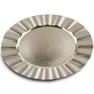Assiette de présentation moderne en argent métallisé martelé, bord cannelé, style zinc, pour banquets et réceptions de mariage (vente en gros) - Product Image 4