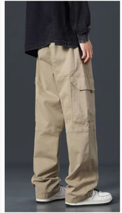 Ropa deportiva retro: Nailon arrugado y bloques de color llamativos inspirados en las siluetas atléticas de los años 80. - Product Image 4