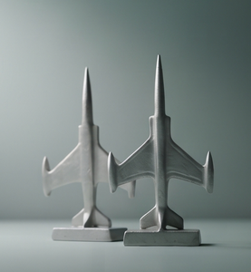 Sujetalibros de Aluminio con Figura de Avión, Soporte Metálico para Libros, Decoración Creativa para Oficina y Estudio, Proveedor Mayorista Directo de Fábrica - Product Image 1
