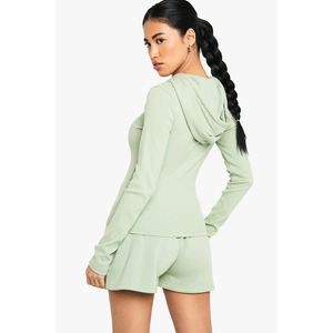 Ensemble de survêtements deux pièces pour femme de haute qualité, avec logo personnalisé, couleur unie, sweat à capuche court à manches longues et pantalon de jogging décontracté pour l'automne - Product Image 4