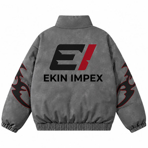 เสื้อแจ็คเก็ตพัฟเฟอร์ผู้ชายสีเทาพิมพ์ลายกราฟิกแบบควิลท์ สไตล์ลำลองแนวสตรีทแวร์ รับผลิตแบบ OEM/ODM พร้อมโลโก้ตามสั่ง - Product Image 2