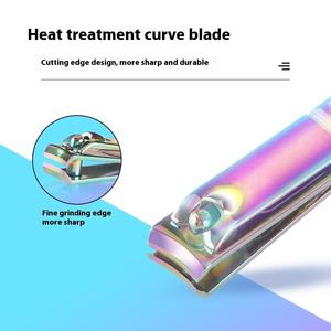 Juego de Herramientas de Manicura y Pedicura de Acero Inoxidable y Titanio, Cortaúñas con Punta Inclinada y Pinzas para Pestañas, Set de Belleza de ANAAIF - Product Image 2