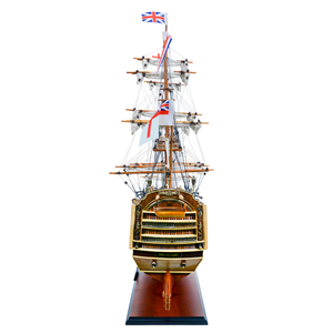 เรือจำลอง HMS Victory ทำจากไม้ซีดาร์ งานแฮนด์เมด ทาสีลายเรือแบบกองทัพเรือ ประกอบเสร็จพร้อมโชว์ ใช้เป็นของขวัญ ผลิตในเวียดนาม OMH T101 น้ำหนัก 7 กก. - Product Image 4
