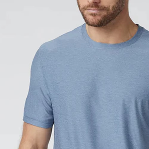 T-shirt décontracté pour homme, nouveau design, bleu acier, avec logo personnalisé, coupe confortable et moderne, style de vie actuel. - Product Image 3