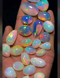 Opale de feu Welo d'Éthiopie naturelle, pierre précieuse en vrac, taille ovale, 20 carats, certifiée par un tiers, avec jeu de couleurs, cabochon pour la fabrication de bijoux - Product Image 1