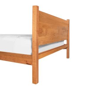 Cama clásica tamaño queen Amora hecha de madera de caoba de alta calidad con color marrón para muebles de dormitorio - Product Image 5