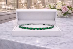 Pulsera de Plata de Ley con Esmeralda Natural, Diseño de Paz, Corte Ovalado, Gema Verde de Alta Calidad, Regalo para Mujer - Product Image 4