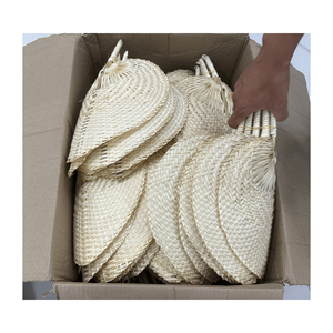 Ventilateur pliable de poche en bambou de mariage à impression personnalisée de haute qualité - Product Image 6