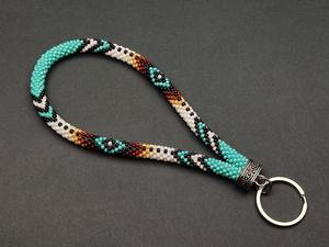 Porte-clés de poignet tendance pour femme, fait main, personnalisé, avec perles, motif diamant turquoise, blanc, noir, rouge, jaune, marron et anneau en argent - Product Image 3