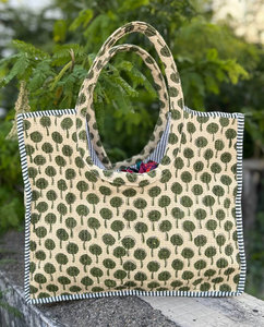 Bolso de Mano Redondo Acolchado de Algodón de Diseño, Bolso Tote de Tela Suave para Mujer, Bolso de Hombro Ligero y Moderno - Product Image 5