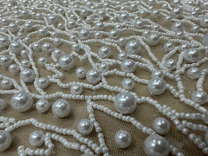 Tela de encaje de perlas blancas nueva 2026 para vestido de novia, bordado para vestido de novia, tela nupcial hecha a mano por fabricante - Product Image 3