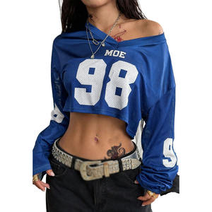 Camiseta deportiva de fútbol americano para mujer, manga larga, estilo crop top, con número, malla, estilo Y2K, años 90, cuello en V, gráfico, streetwear. - Product Image 3
