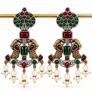 Expédition rapide, boucles d'oreilles pendantes bohèmes en argent oxydé bicolore, motif paon, serti de perles, cadeau pour elle - Product Image 1