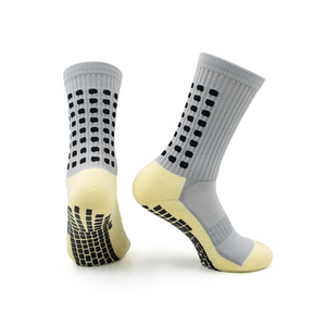Chaussettes de sport de football en gros, haute élasticité, bord côtelé, semelle amortie, absorption de l'humidité, pour entraînement et matchs - Product Image 1