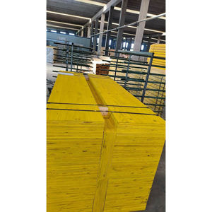 Panel de Encofrado de Madera Blanda de Alta Demanda, de 3 Capas, Ideal para Contratistas, Constructores y Aplicaciones Industriales - Product Image 1