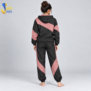Low MOQ <b>Women</b> <b>Windbreaker</b> Tracksuit Durable Lightweight Fabric Windproof Breathable Comfortable <b>Windbreaker</b> Tracksuit - Product Image 6